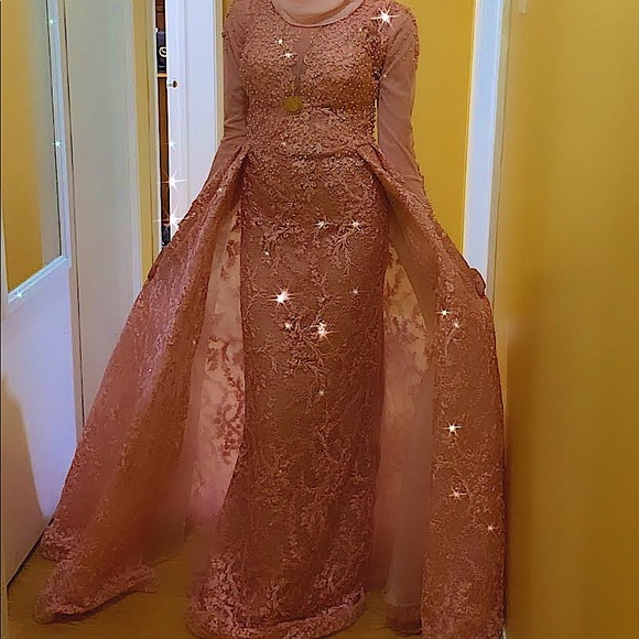 Long sleeves dress fully beaded - Picture 2 of 4